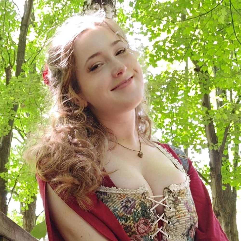 Meet your Posher, Savannah